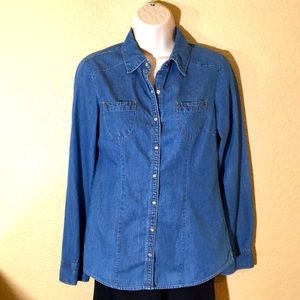 Denim shirt with snap front